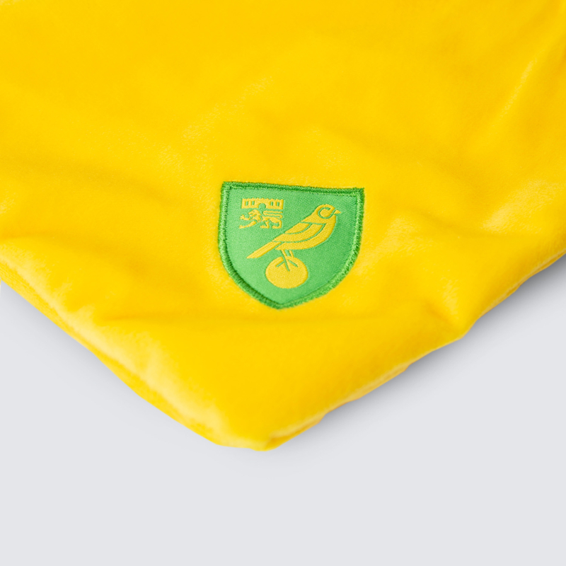 Crest Giraffe Comforter